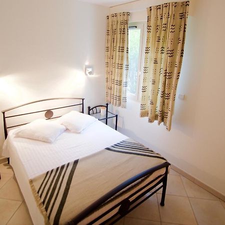 L'Hermitage, 3 Appartements Avec Terrasse, Vue Lac, Parking Et Piscine, Lla Selections By Location Lac Annecy Talloires Exteriör bild