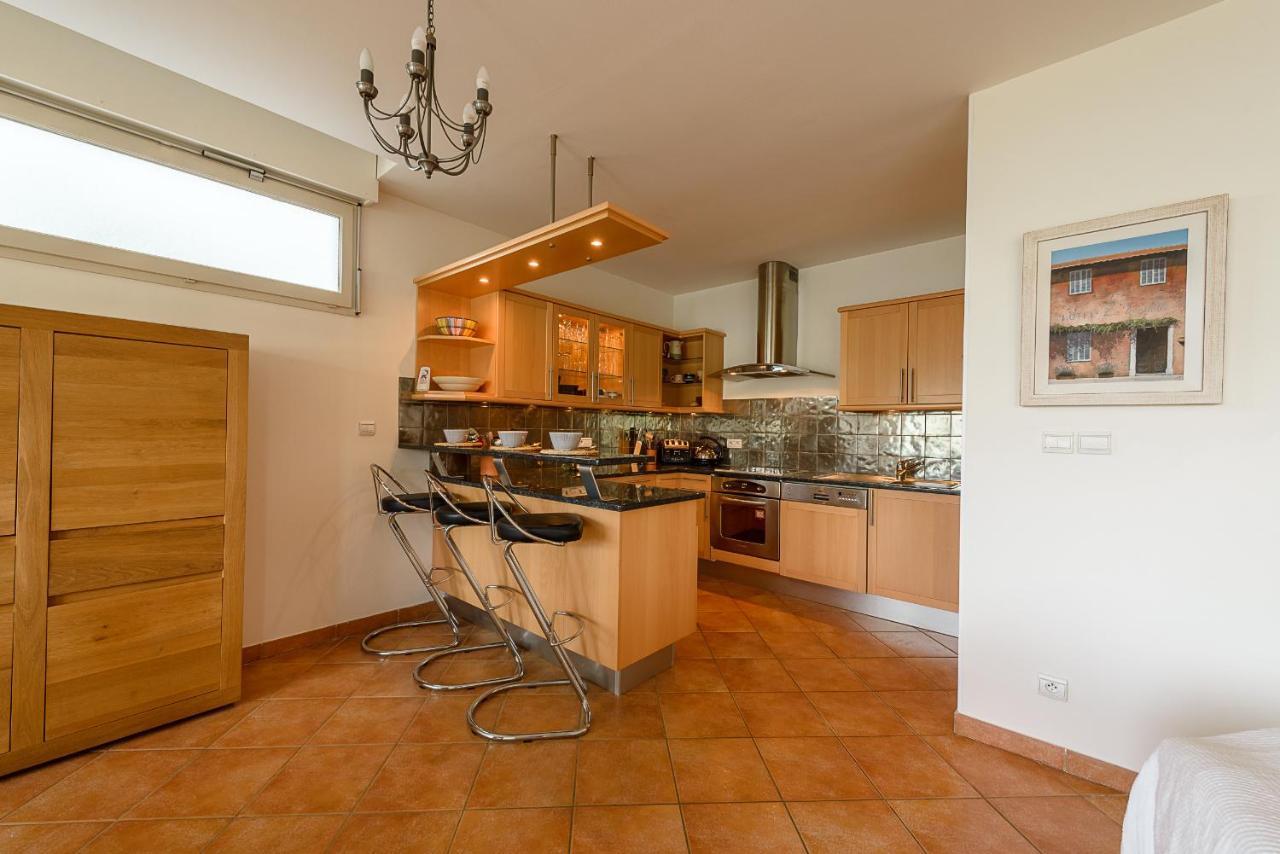 L'Hermitage, 3 Appartements Avec Terrasse, Vue Lac, Parking Et Piscine, Lla Selections By Location Lac Annecy Talloires Exteriör bild