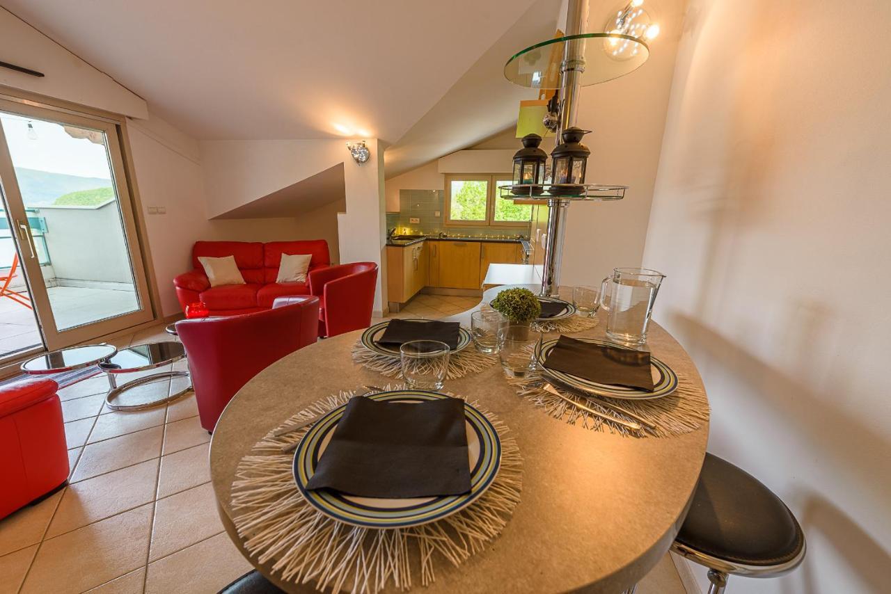L'Hermitage, 3 Appartements Avec Terrasse, Vue Lac, Parking Et Piscine, Lla Selections By Location Lac Annecy Talloires Exteriör bild